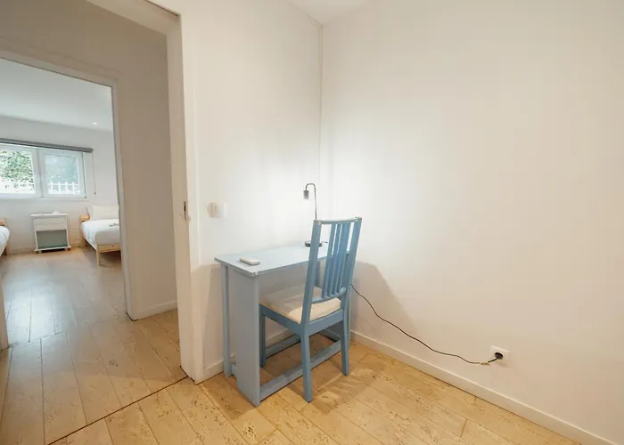 Porto Window House By Vacationy